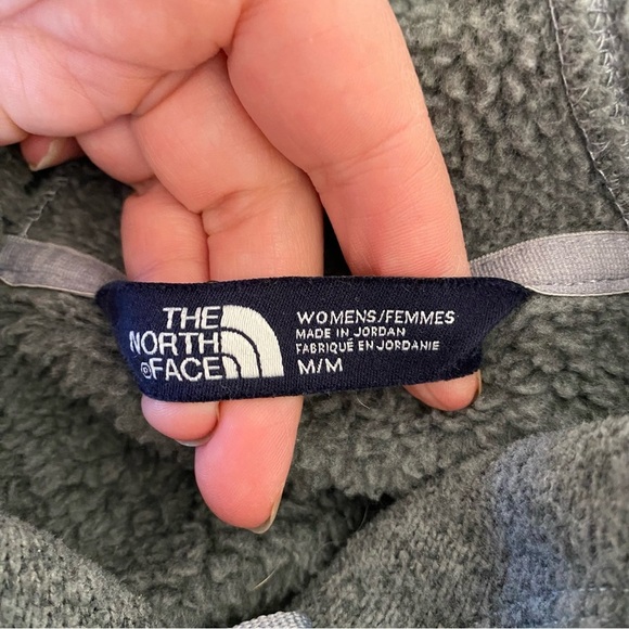 The North Face Crescent Toggle Hooded Technical Knit Pullover Sweater Gray: M - Picture 6 of 9